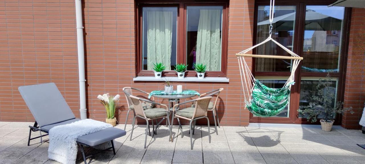 Apartament Amber Z Duzym Tarasem Apartment Kolobrzeg Exterior photo