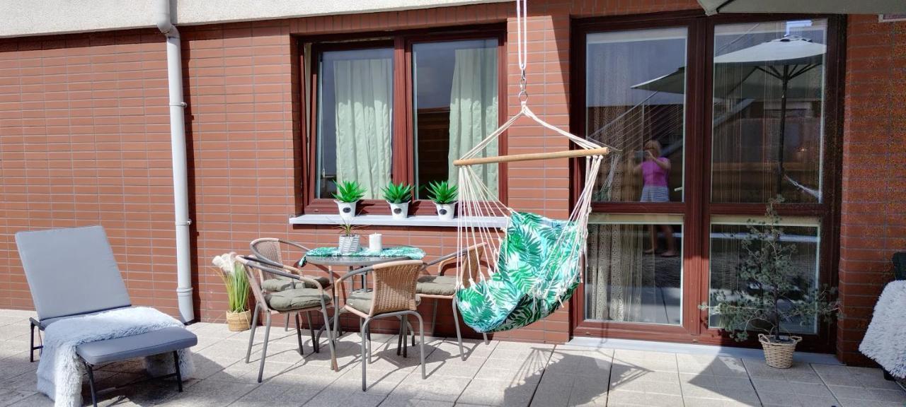 Apartament Amber Z Duzym Tarasem Apartment Kolobrzeg Exterior photo