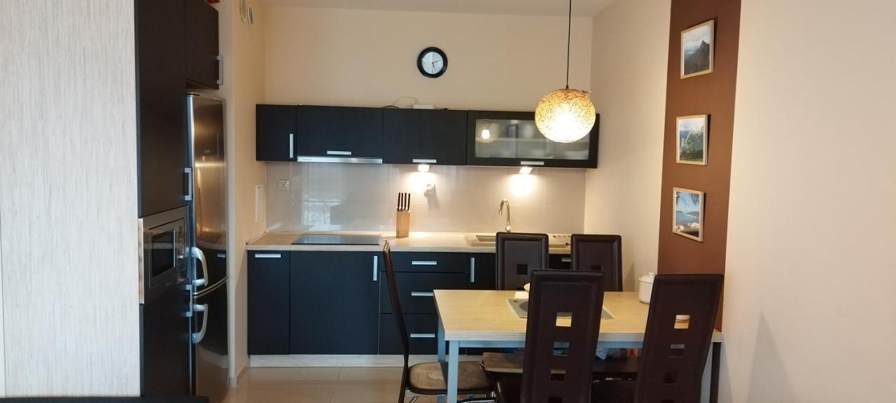 Apartament Amber Z Duzym Tarasem Apartment Kolobrzeg Exterior photo